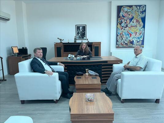 dekan-v-prof-gunay-tuzkaya-ya-hayirli-olsun-ziyareti-