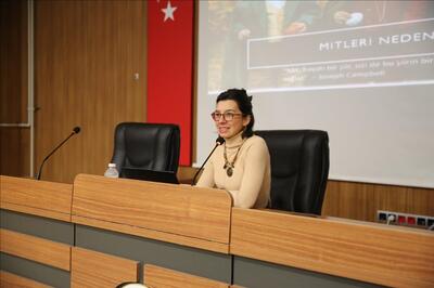 mitoloji-rehberliginde-insanin-kendini-bulma-seruveni-konferansi-gerceklestirildi