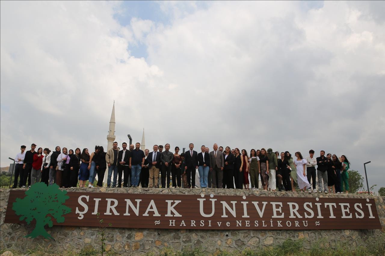 temel-sanat-egitimi-atolyesi-sergisi-buyuk-ilgi-gordu